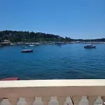 Royal Balcony Al Mare 아파트