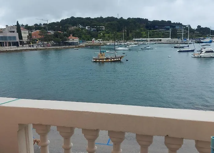 Royal Balcony Al Mare Διαμέρισμα *