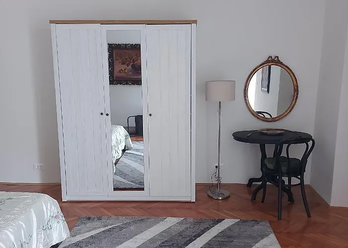 Royal Balcony Al Mare アパート ロヴィニ