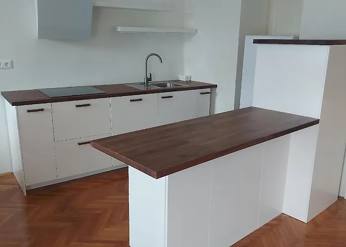 Royal Balcony Al Mare *