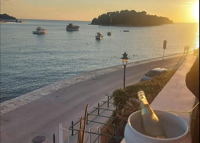 Royal Balcony Al Mare Διαμέρισμα *