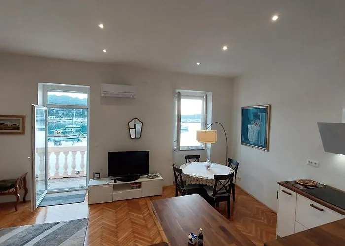 Royal Balcony Al Mare *