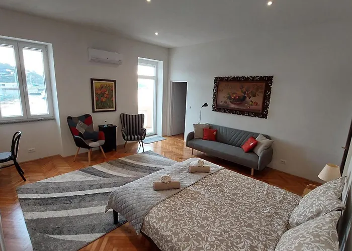 Royal Balcony Al Mare *