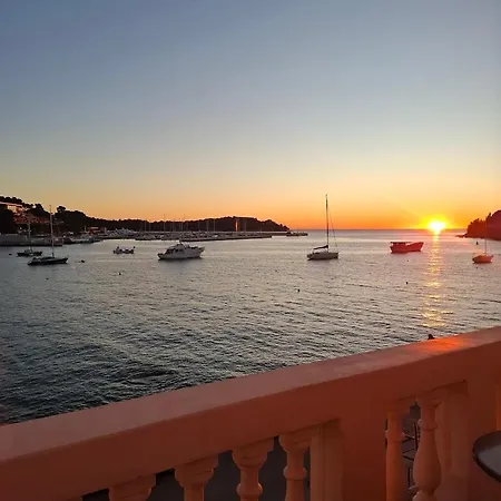 Royal Balcony Al Mare